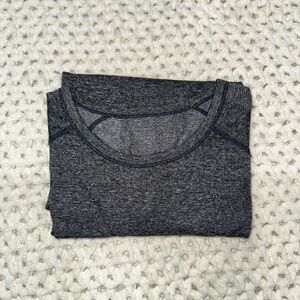 FIGS Makato Longsleeve Underscrub
(Purchased as Men Style)